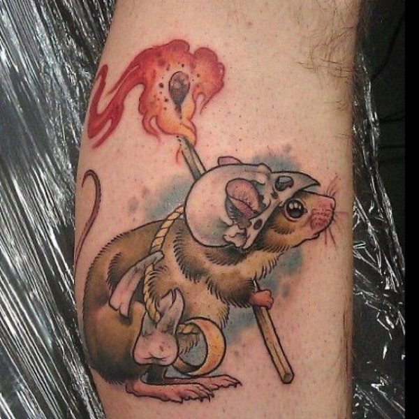 Que symbolise une souris sur un tatouage ?