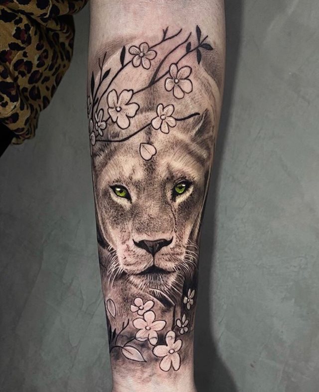 tattoo feminin animal 22