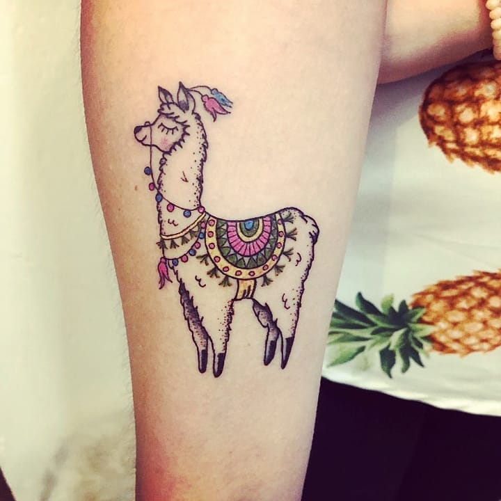 tattoo feminin animal 40