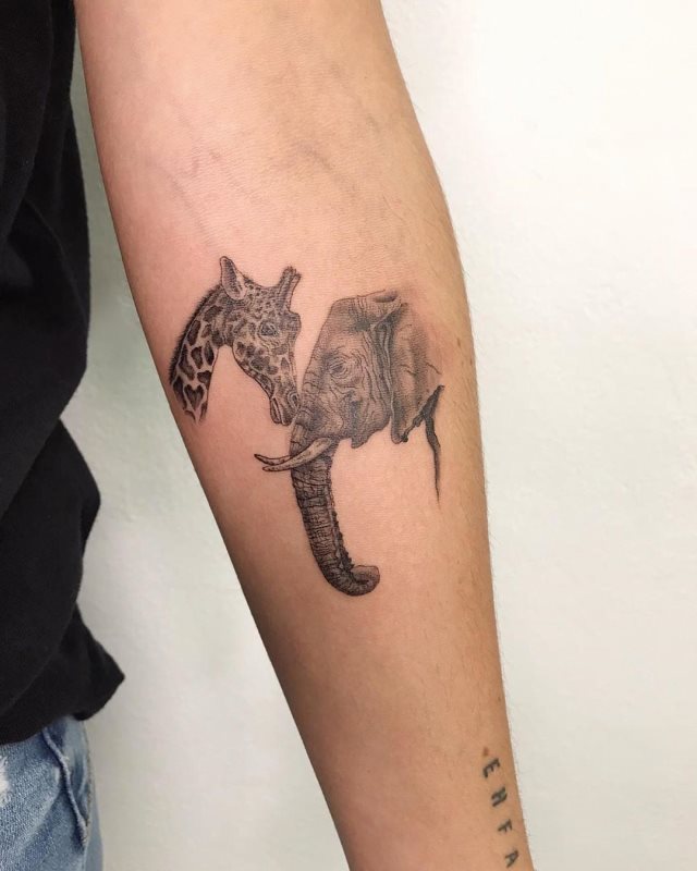 tattoo feminin animal 54