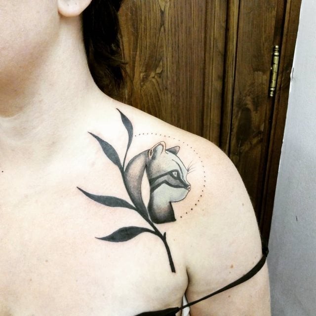 tattoo feminin animal 71