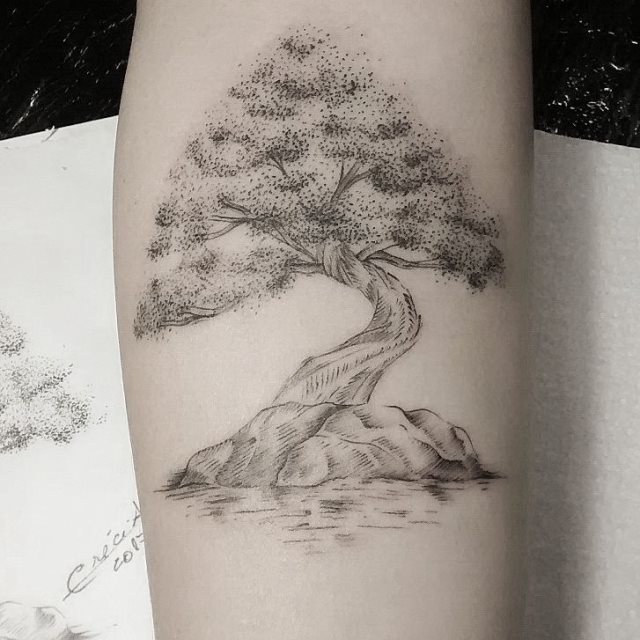 tattoo feminin arbre 53