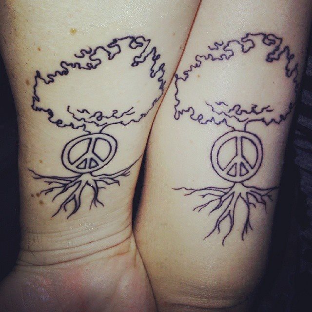 tattoo feminin arbre 64