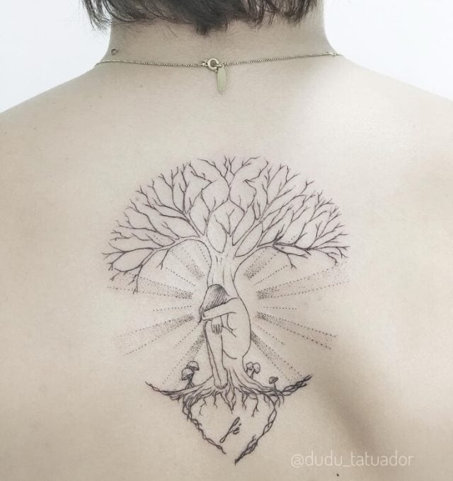 tattoo feminin avec arbre de vie 30