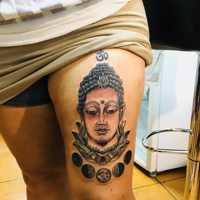 tattoo feminin de bouddha 06