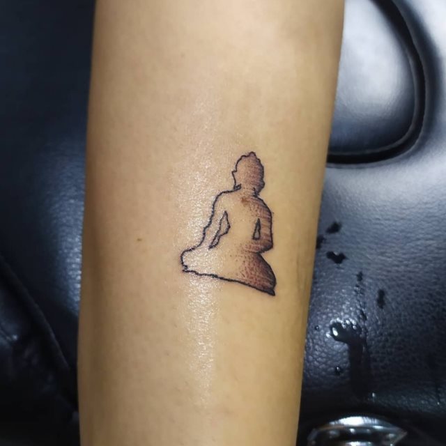 tattoo feminin de bouddha 09
