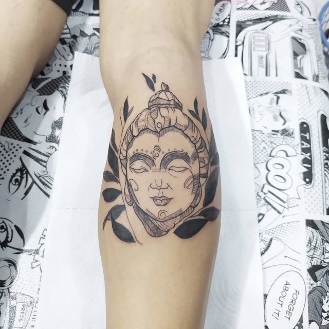 tattoo feminin de bouddha 37