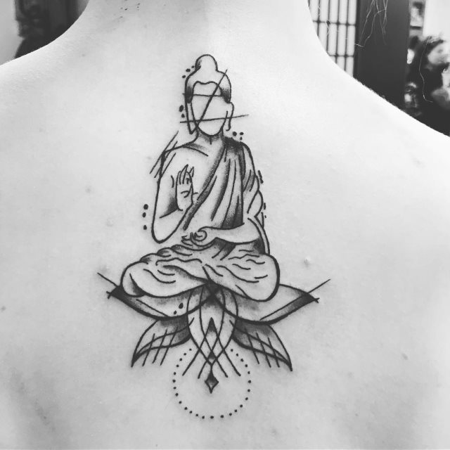 tattoo feminin de bouddha 48