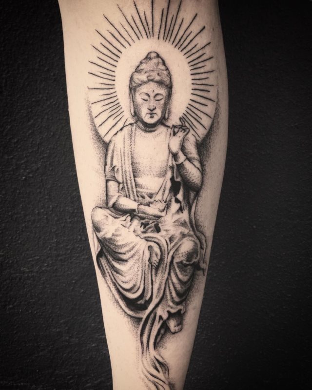 tattoo feminin de bouddha 53