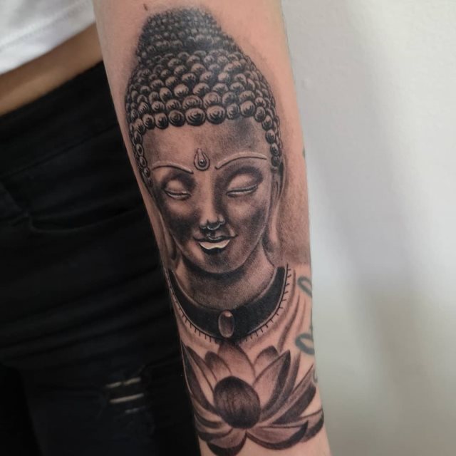 tattoo feminin de bouddha 55