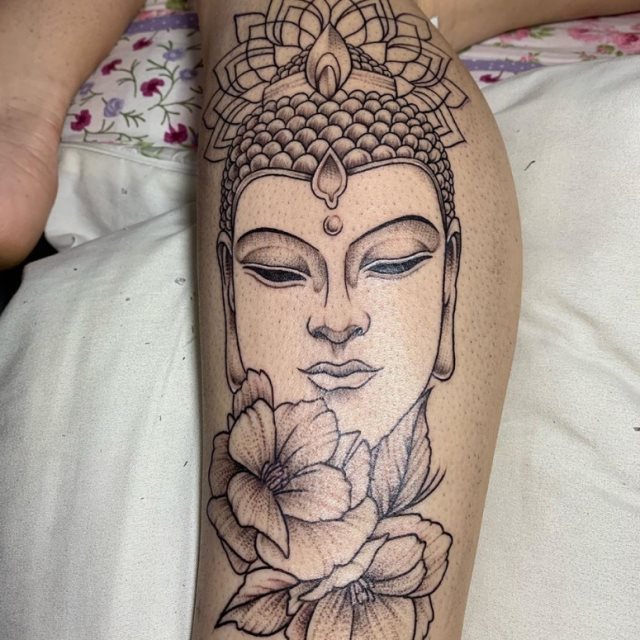 tattoo feminin de bouddha 56