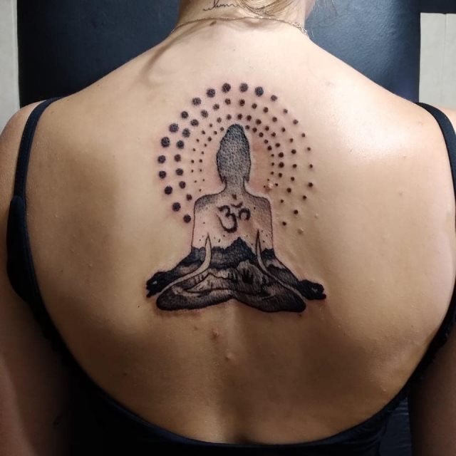 tattoo feminin de bouddha 70