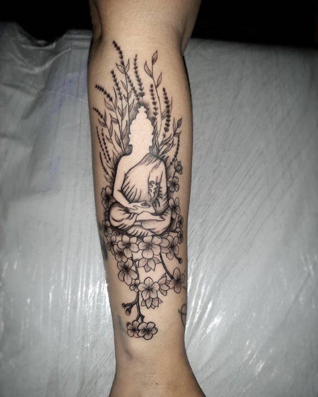 tattoo feminin de bouddha 74