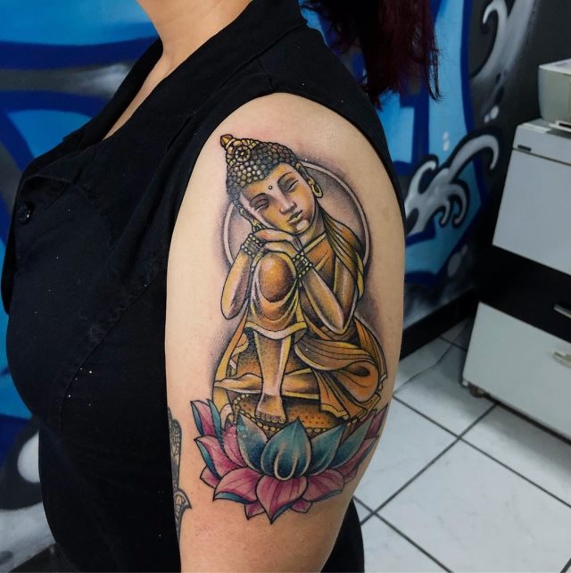 tattoo feminin de bouddha 75