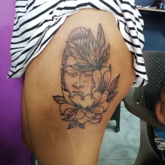 tattoo feminin de bouddha 85