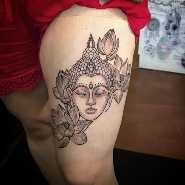 tattoo feminin de bouddha 86