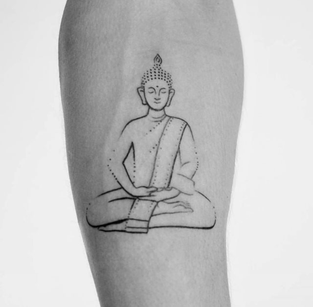 tattoo feminin de bouddha 90