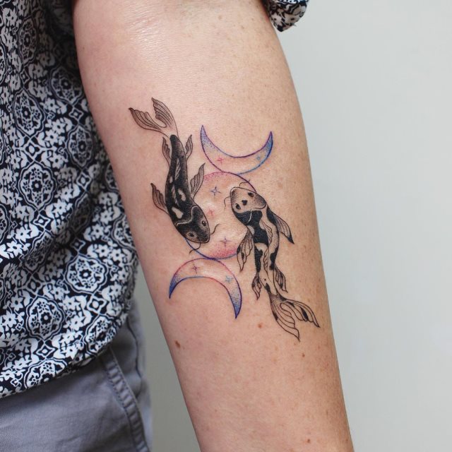 tattoo feminin de carpe 64