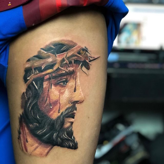 tattoo feminin de jesus christ 28