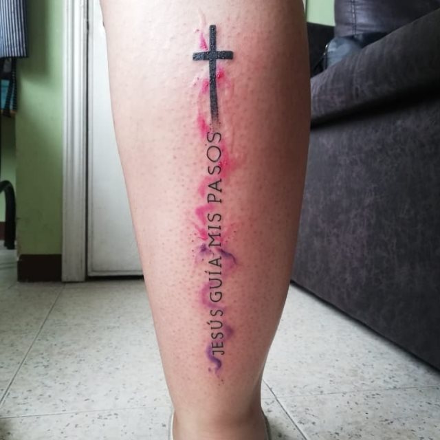 tattoo feminin de jesus christ 50