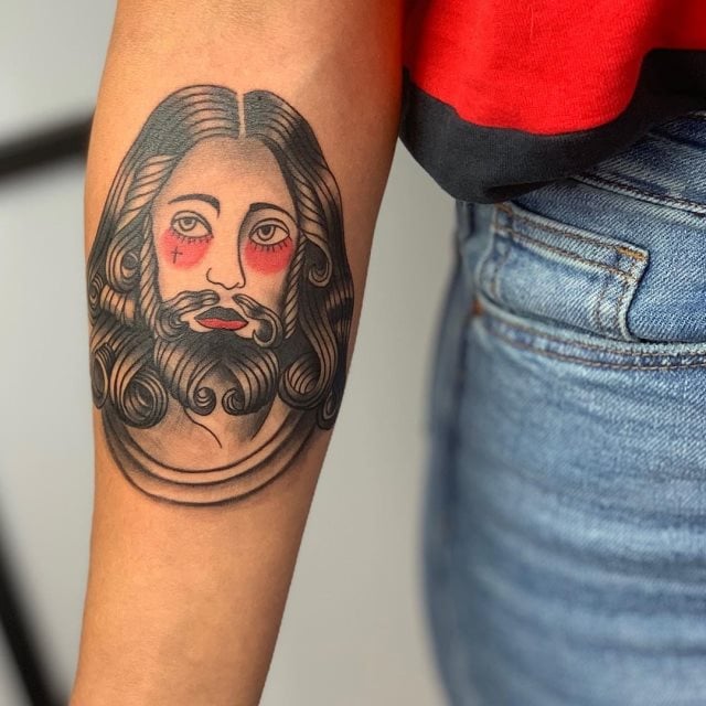 tattoo feminin de jesus christ 57