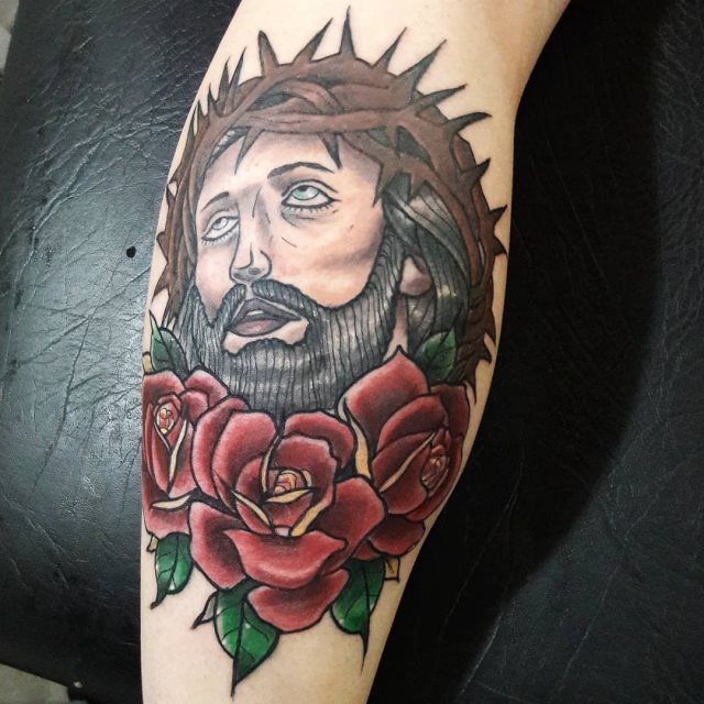tattoo feminin de jesus christ 66