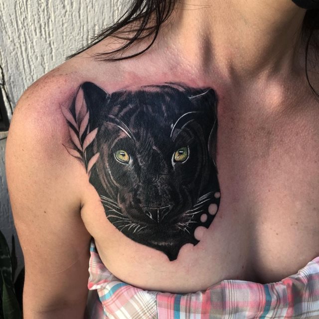 tattoo feminin de panthere 05