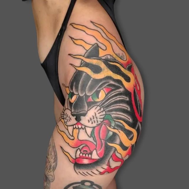tattoo feminin de panthere 17