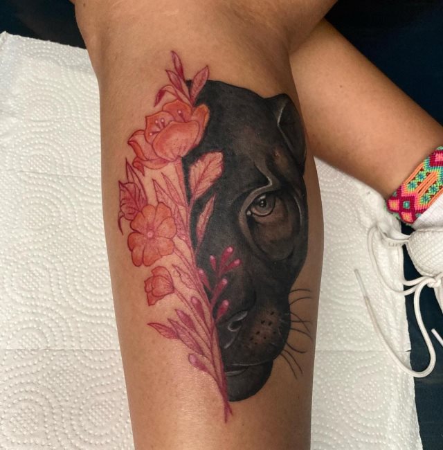 tattoo feminin de panthere 45