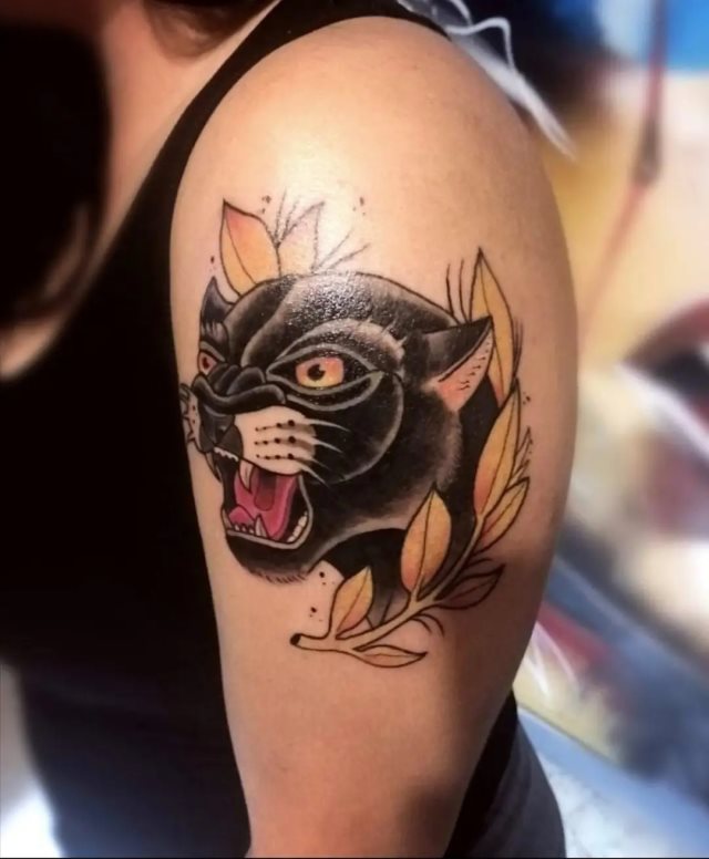 tattoo feminin de panthere 57