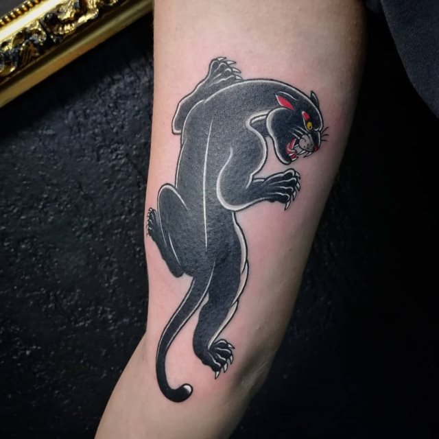 tattoo feminin de panthere 61