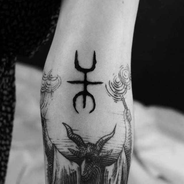 tattoo feminin de sorciere 10