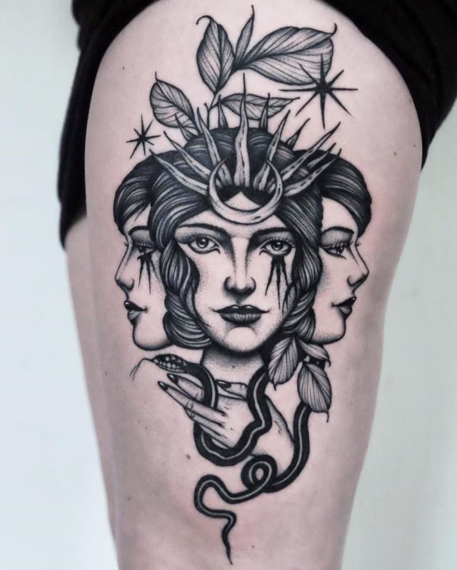 tattoo feminin de sorciere 50