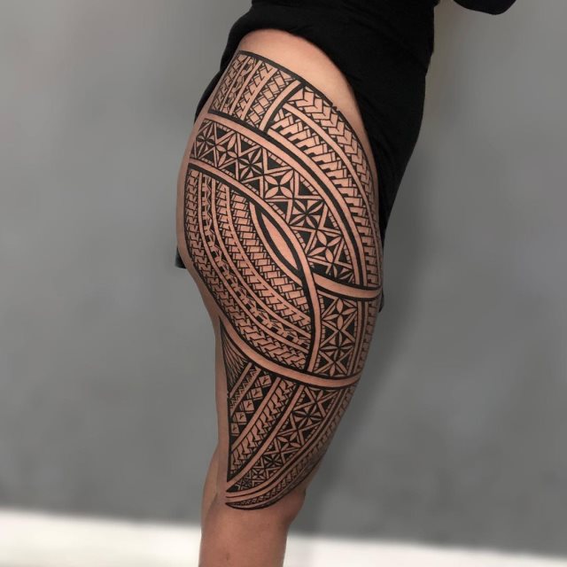 tattoo feminin de tribal 26