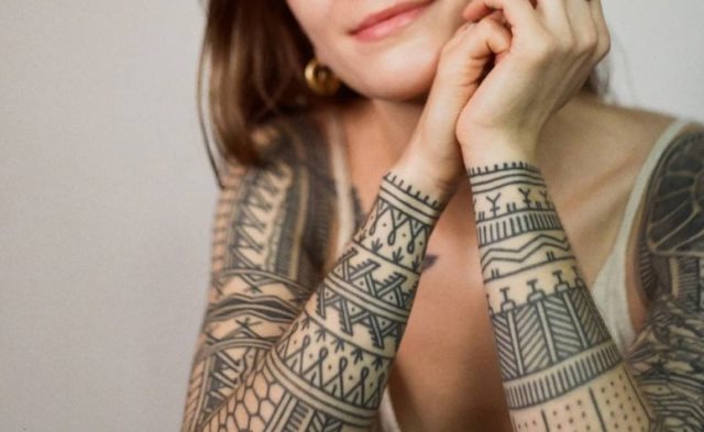 tattoo feminin de tribal 60