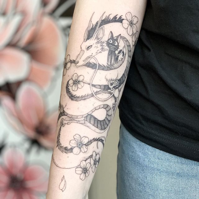 tattoo feminin dragon 06