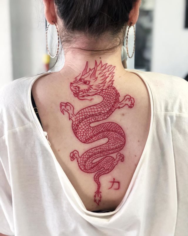 tattoo feminin dragon 09
