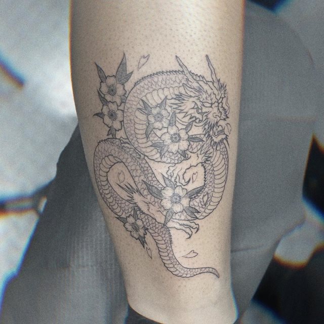 tattoo feminin dragon 19