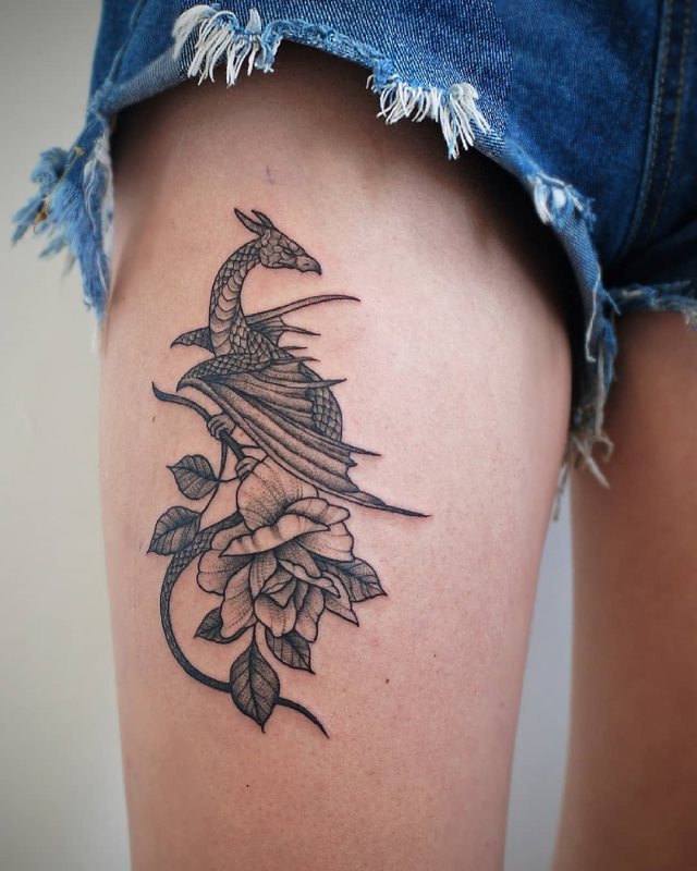 tattoo feminin dragon 31