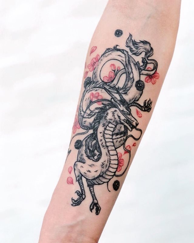 tattoo feminin dragon 35