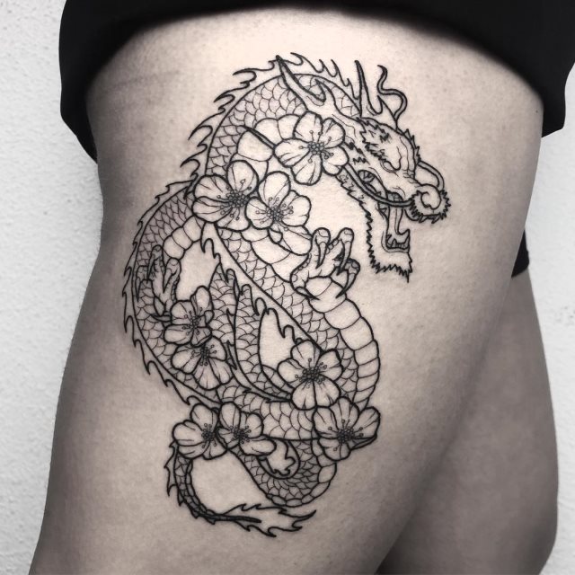 tattoo feminin dragon 47
