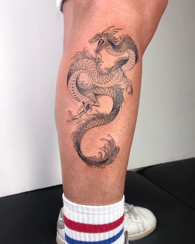 tattoo feminin dragon 59