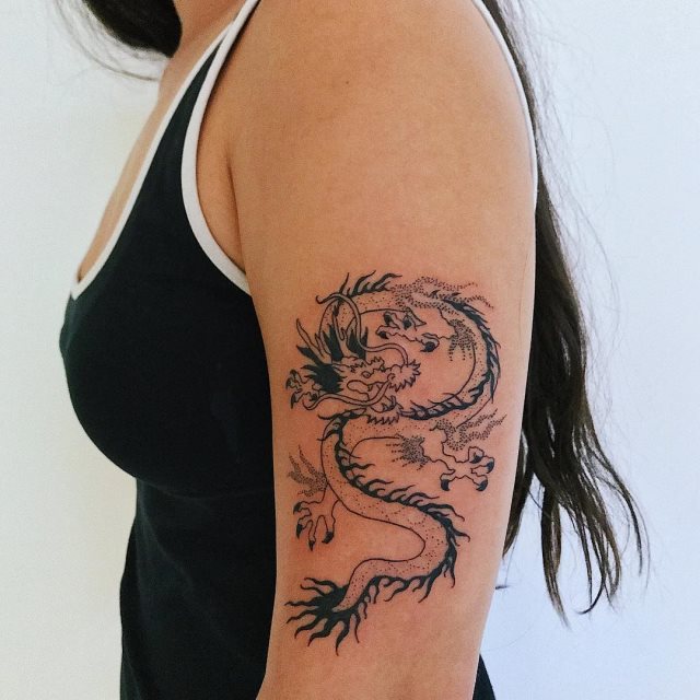 tattoo feminin dragon 88