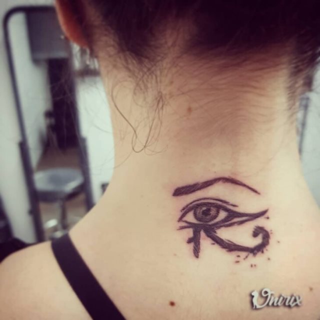 tattoo feminin egyptien 56