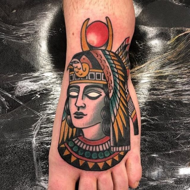 tattoo feminin egyptien 65