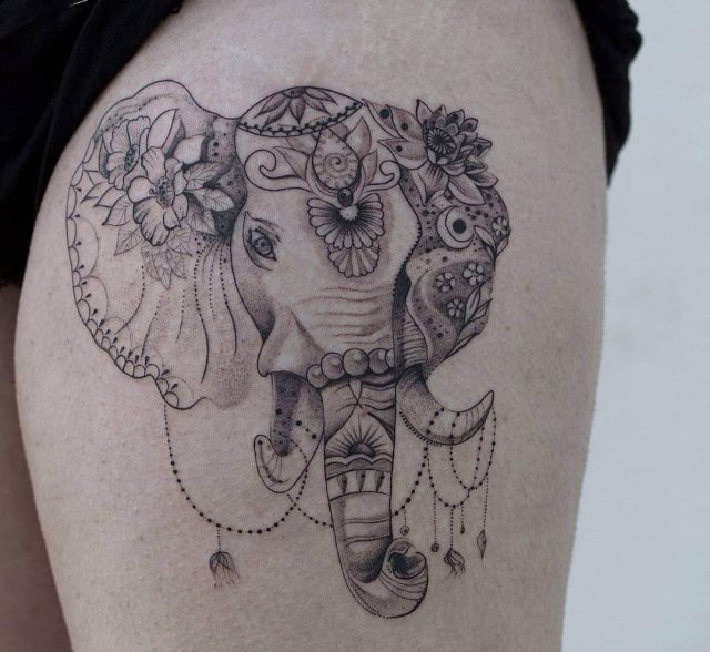 tattoo feminin elephant 06