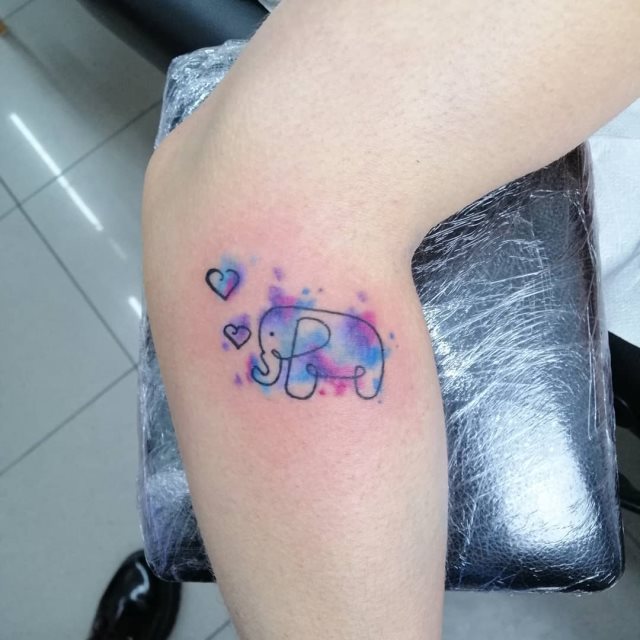 tattoo feminin elephant 15