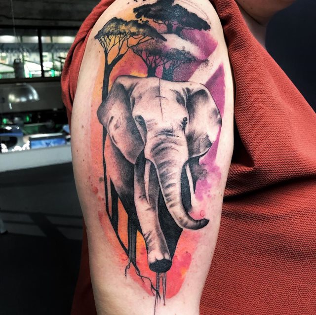 tattoo feminin elephant 16