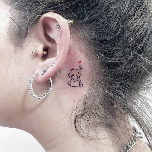 tattoo feminin elephant 22