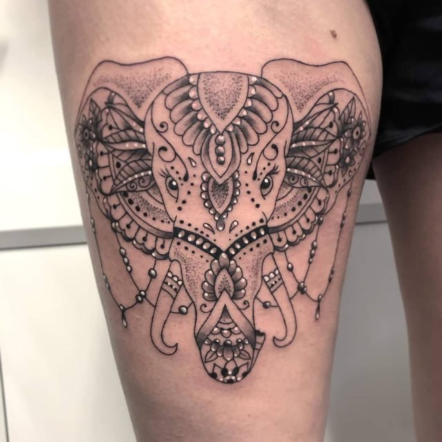 tattoo feminin elephant 32